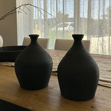 Load image into Gallery viewer, Vintage Pottery _ Stone Black
