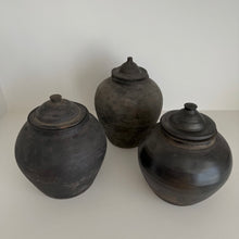 Load image into Gallery viewer, 120yr Old Ginger Jar _ Stone Grey/Black
